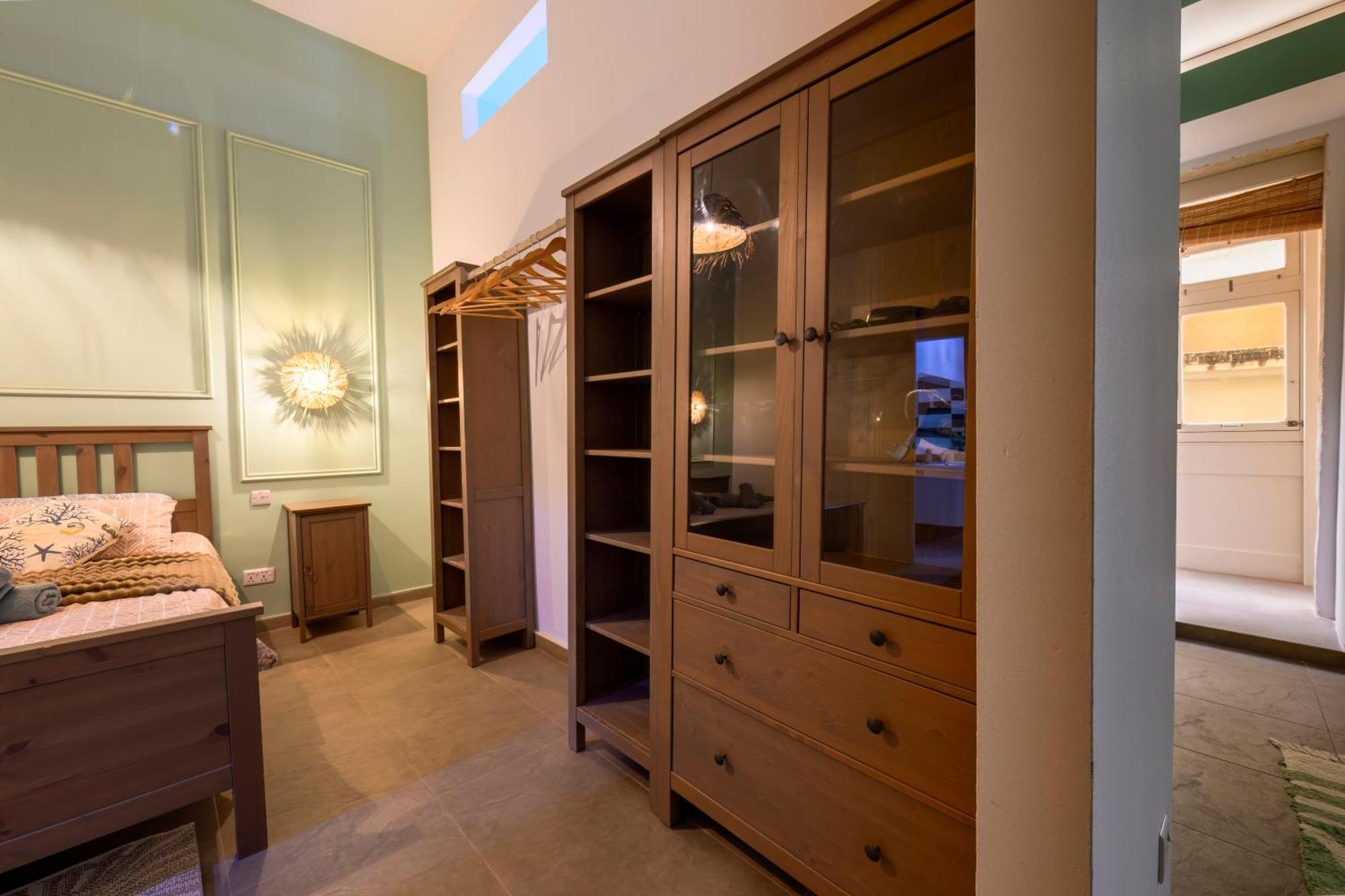 Apartment Doors *